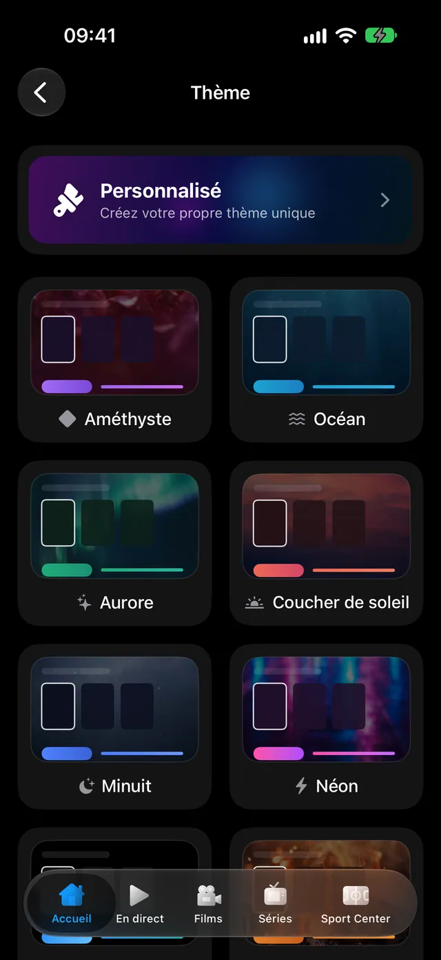 iPhone — À votre image. Choisissez parmi les thèmes, ou créez le vôtre.
